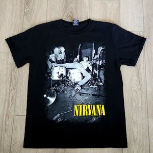 Mens M Nirvana Rock shirt